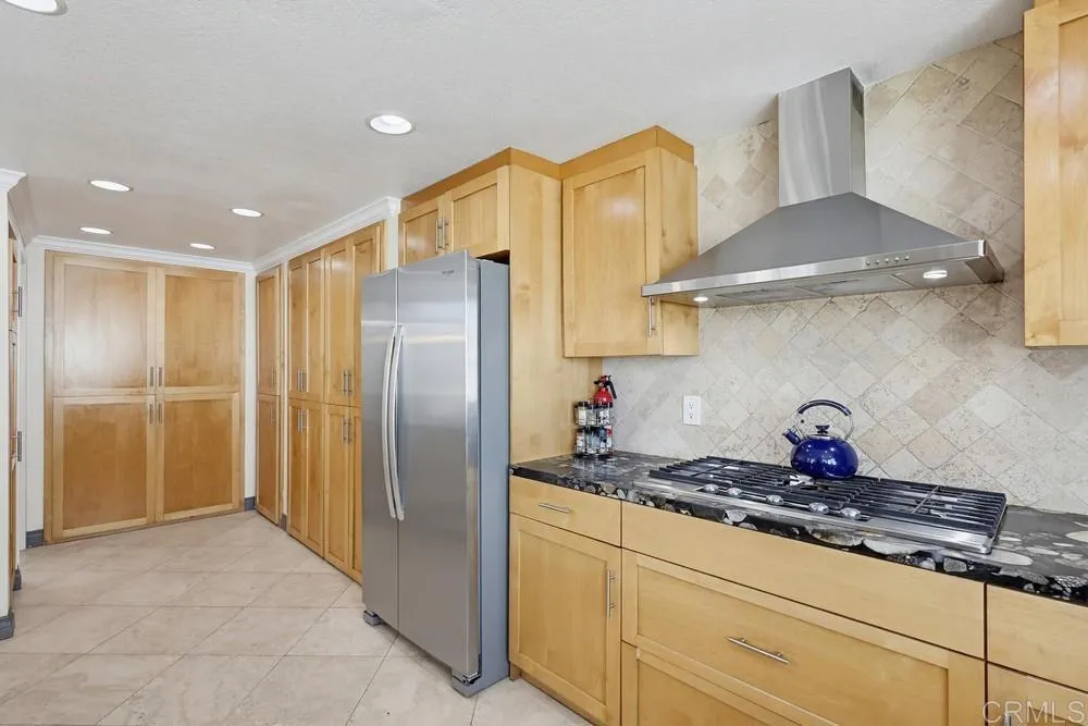 Additional image 99 of 728 Jamaica Court, San Diego, CA 92109