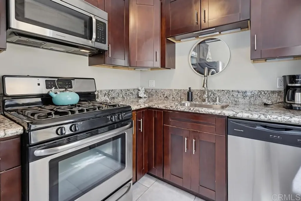 Additional image 67 of 728 Jamaica Court, San Diego, CA 92109