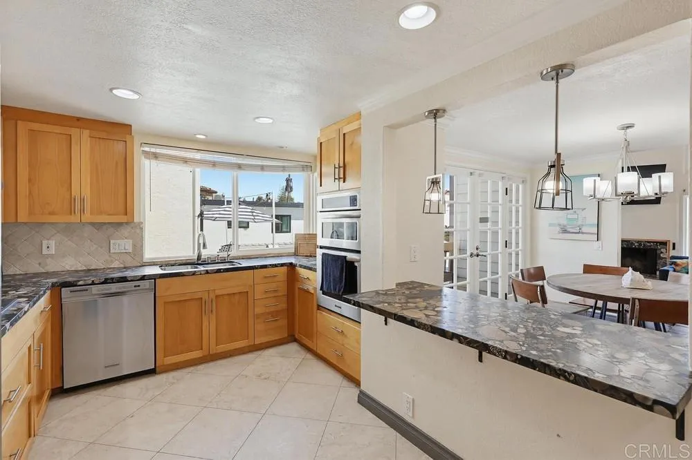 Additional image 98 of 728 Jamaica Court, San Diego, CA 92109