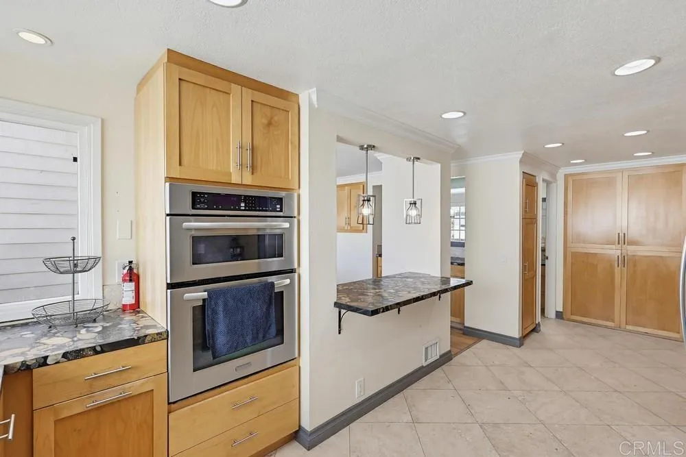 Additional image 97 of 728 Jamaica Court, San Diego, CA 92109