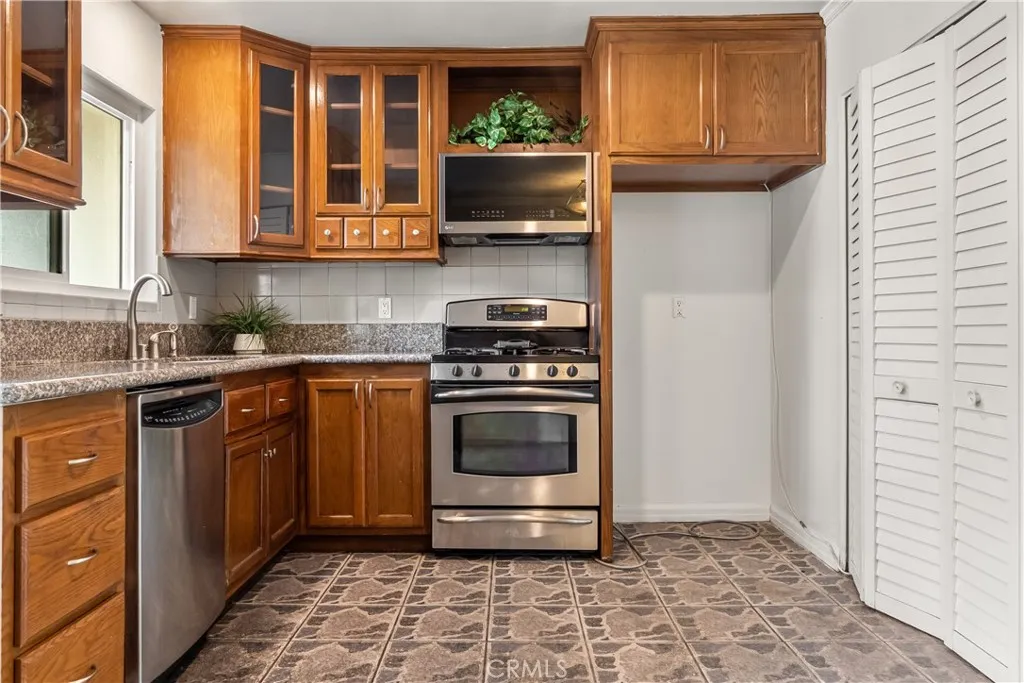 Additional image 75 of 23550 S Western Ave. Unit B, Harbor City, CA 90710