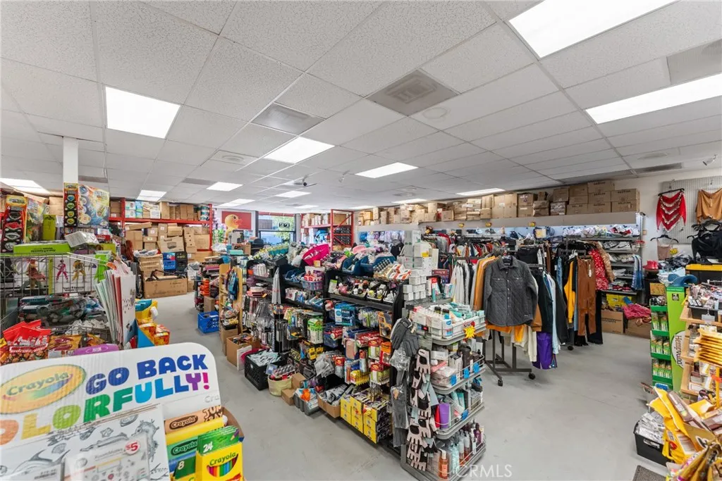 Additional image 32 of 761 N Archibald Ave Unit B, Ontario, CA 91764