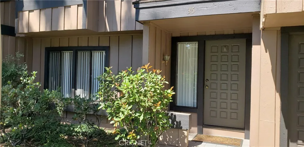 9739 Reseda Boulevard Unit 35, Northridge, CA 91324