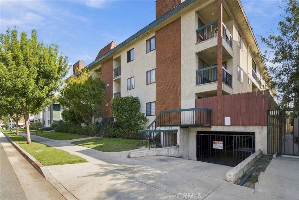 330 Burchett St Unit 206, Glendale, CA 91203