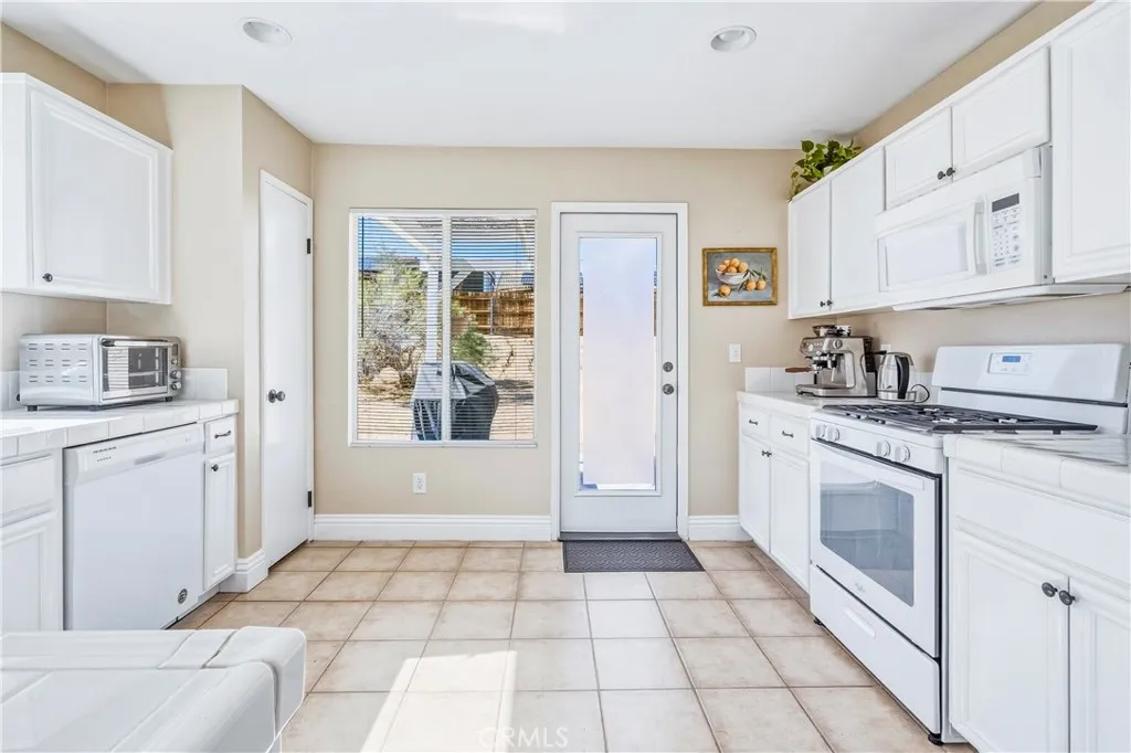 Additional image 64 of 71654 Sun Valley Dr, 29 Palms, CA 92277
