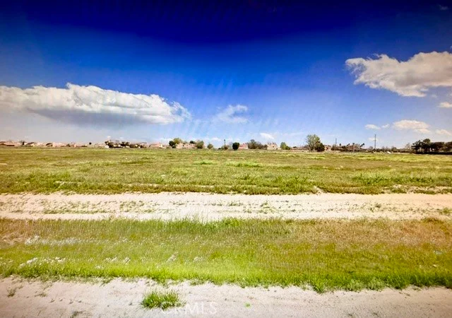 25 E Avenue J, Lancaster, CA 93535 photo 3