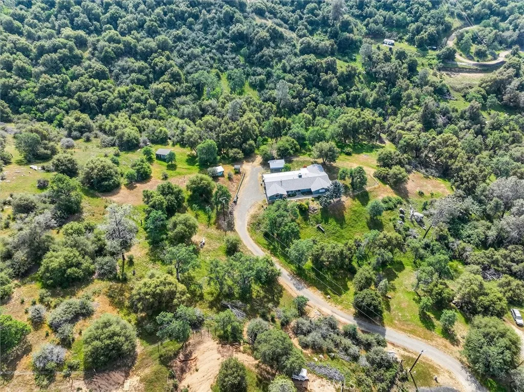 Additional image 3 of 3310 Deer Run Rd, Mariposa, CA 95338