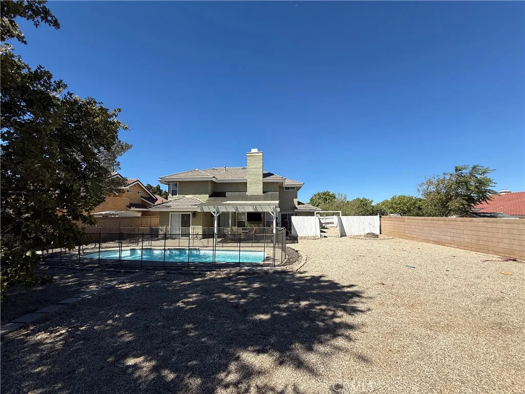 42534 61st St W, Quartz Hill, CA 93536