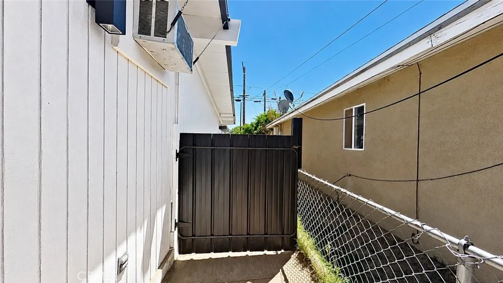 Additional image 31 of 43253 6th St E, Lancaster, CA 93535