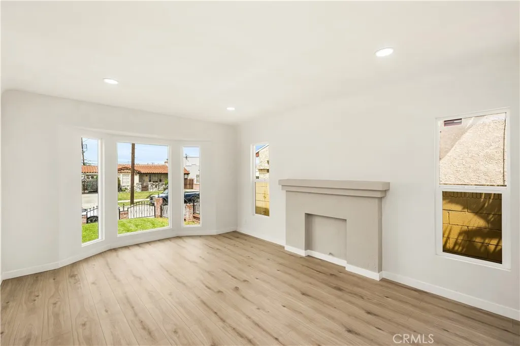 Additional image 11 of 1428 W 89th St, Los Angeles, CA 90047