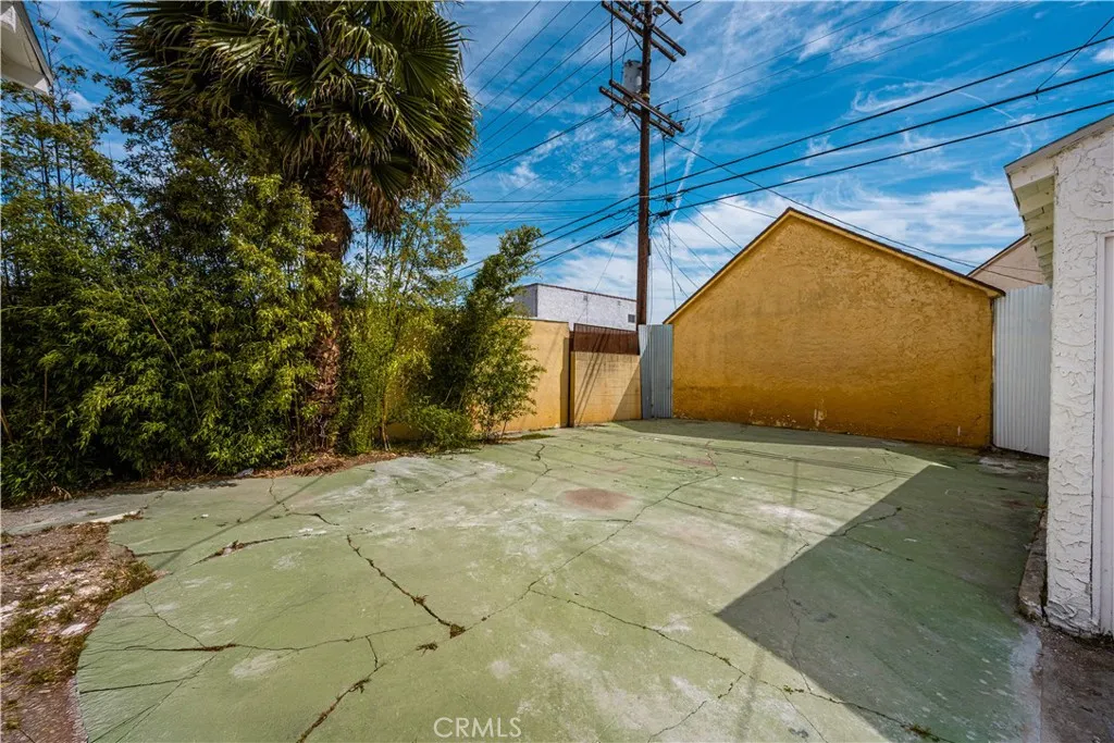 Additional image 32 of 1428 W 89th St, Los Angeles, CA 90047