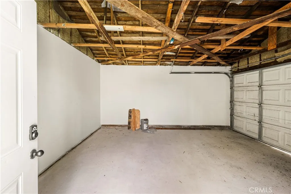 Additional image 31 of 1428 W 89th St, Los Angeles, CA 90047