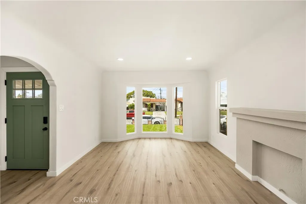 Additional image 10 of 1428 W 89th St, Los Angeles, CA 90047