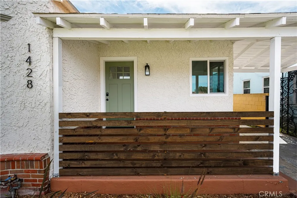 Additional image 3 of 1428 W 89th St, Los Angeles, CA 90047