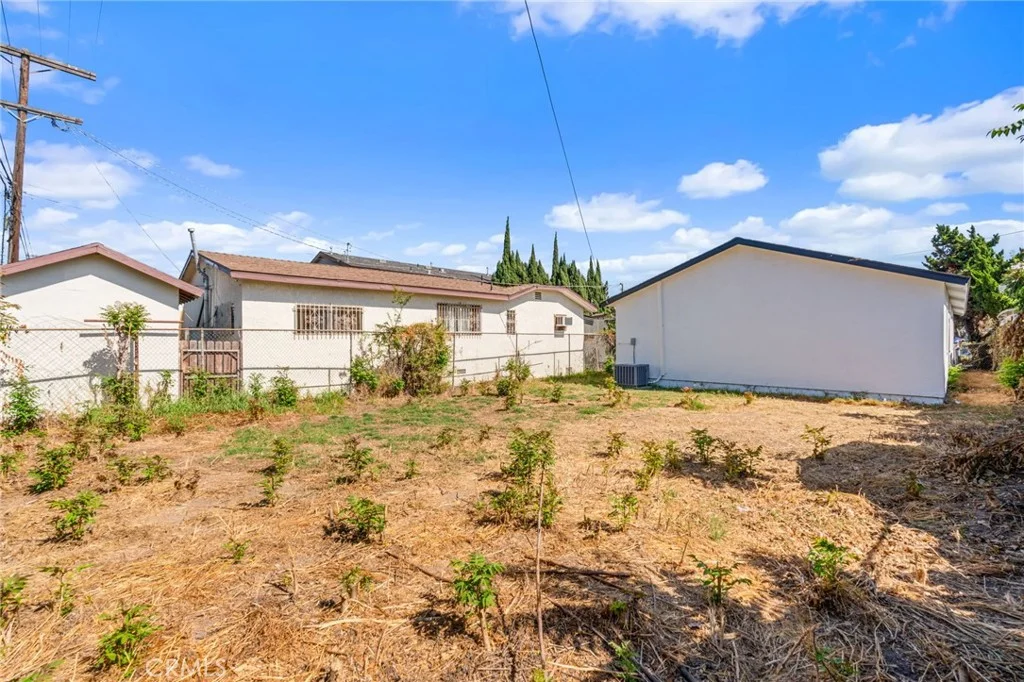 329 E 109th St, Los Angeles, CA 90061