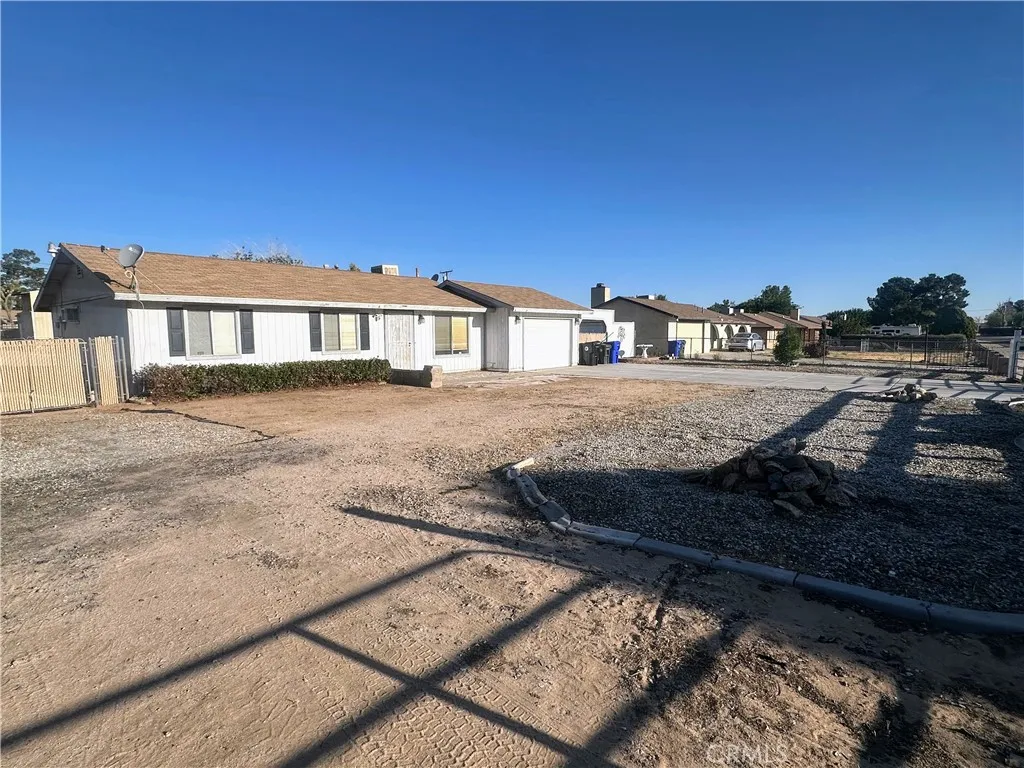 Additional image 3 of 12716 Iroquois Rd, Apple Valley, CA 92308