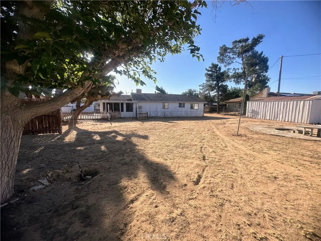 Additional image 68 of 12716 Iroquois Rd, Apple Valley, CA 92308