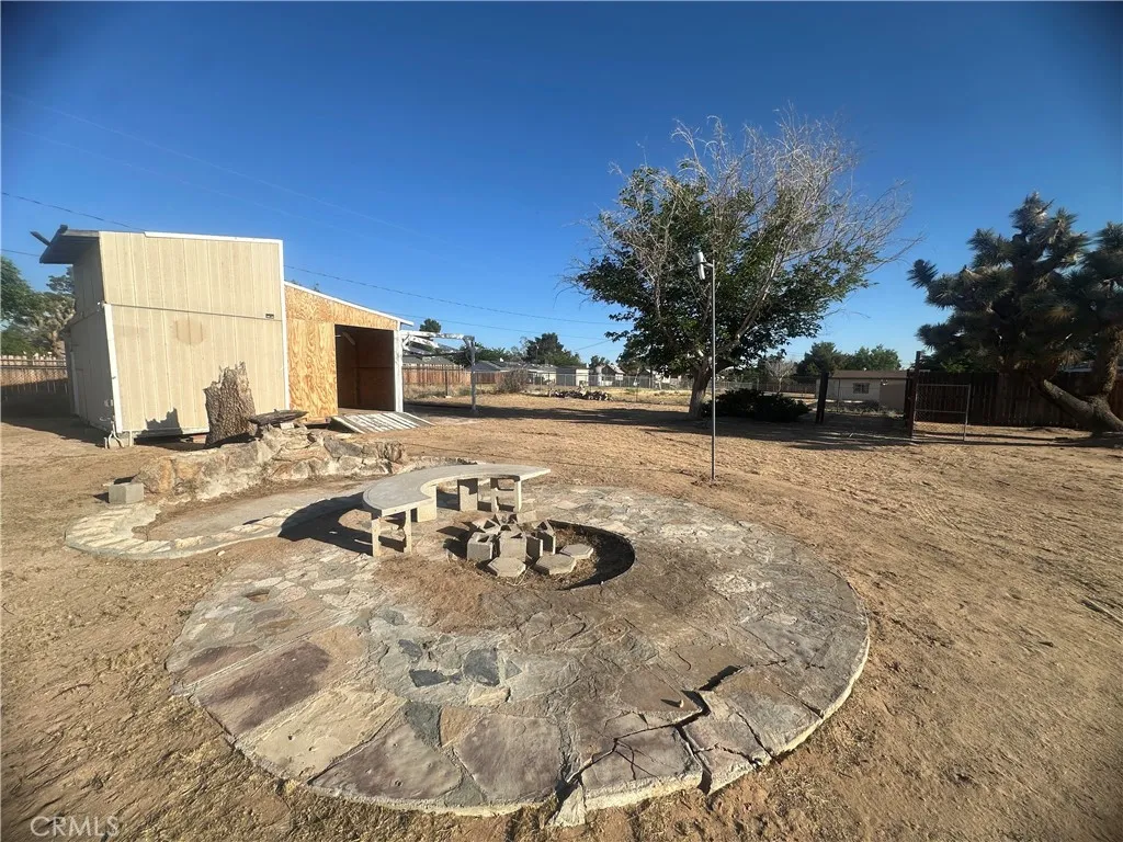 Additional image 63 of 12716 Iroquois Rd, Apple Valley, CA 92308