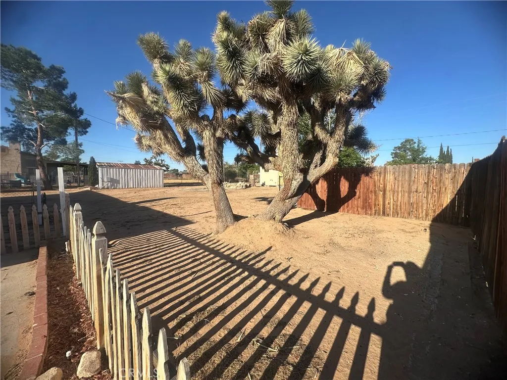 Additional image 23 of 12716 Iroquois Rd, Apple Valley, CA 92308