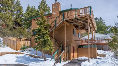 43850 Yosemite Drive, Big Bear Lake, CA 92315 - MLS#: IG25053451