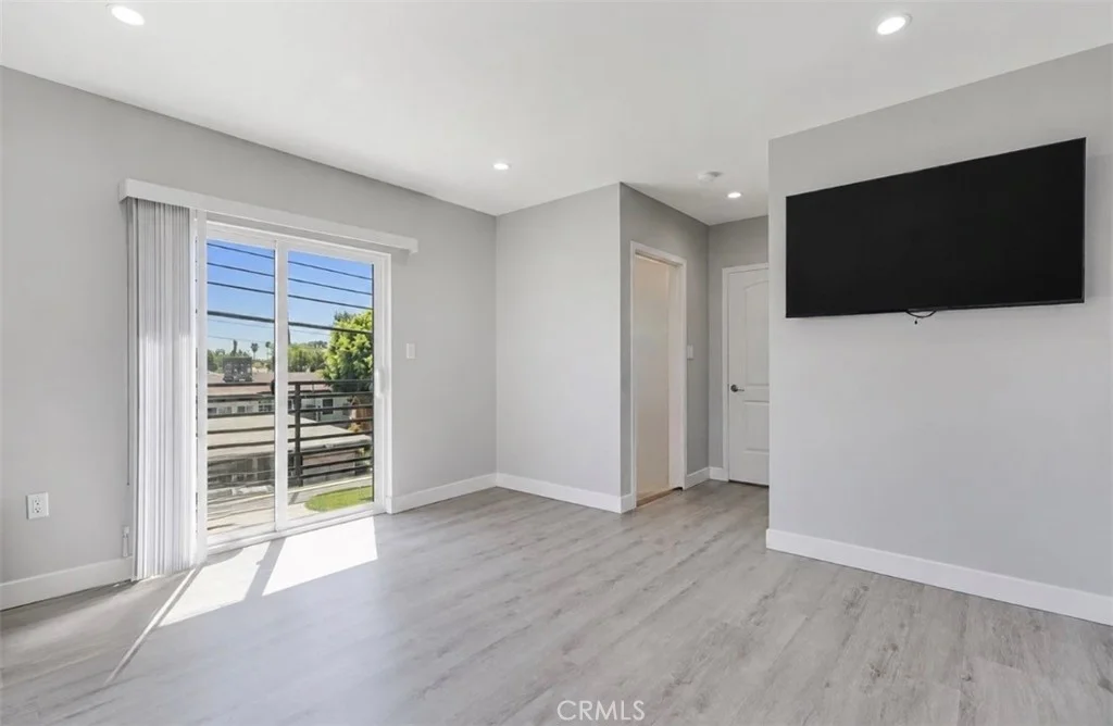 8224 Vanscoy ave, North Hollywood, CA 91605