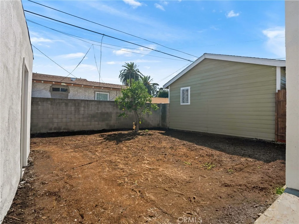 742 W 104th Place, Los Angeles, CA 90044