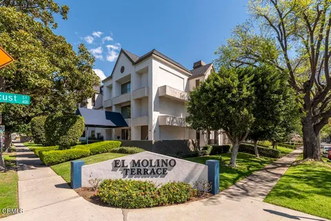 300 N El Molino Avenue Unit 213, Pasadena, CA 91101 - MLS#: P1-16955