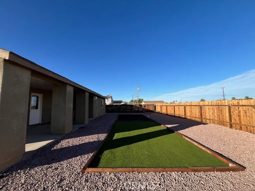 Additional image 17 of 20236 Graham Street, California City, CA 93505