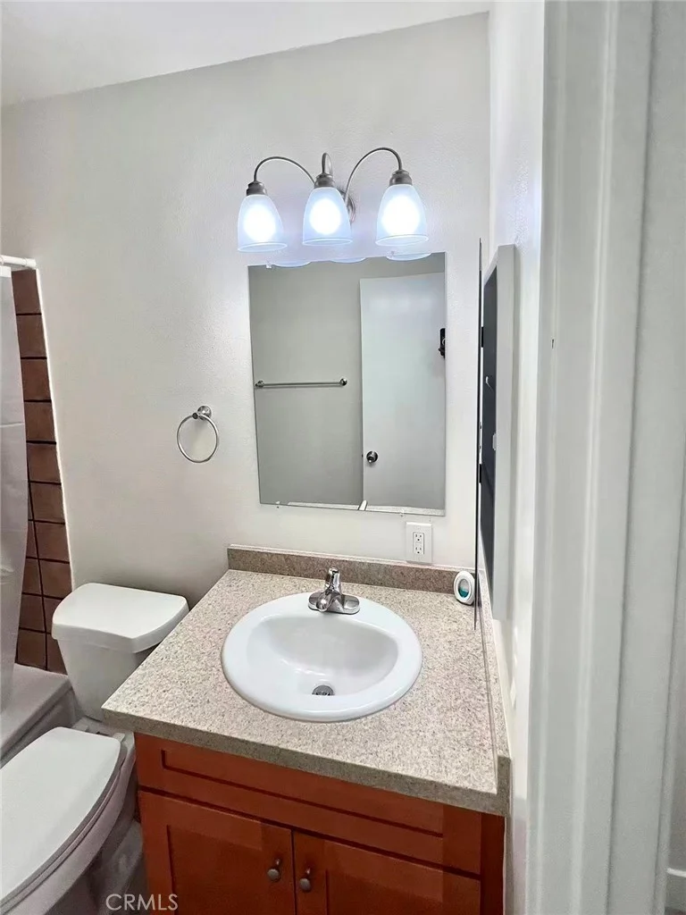 4109 W 5th St Unit J3, Santa Ana, CA 92703