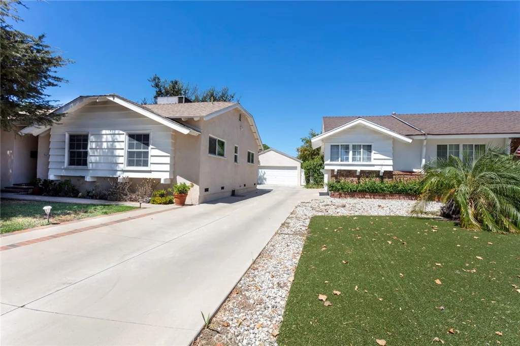 9433 Geyser Avenue, Northridge, CA 91324