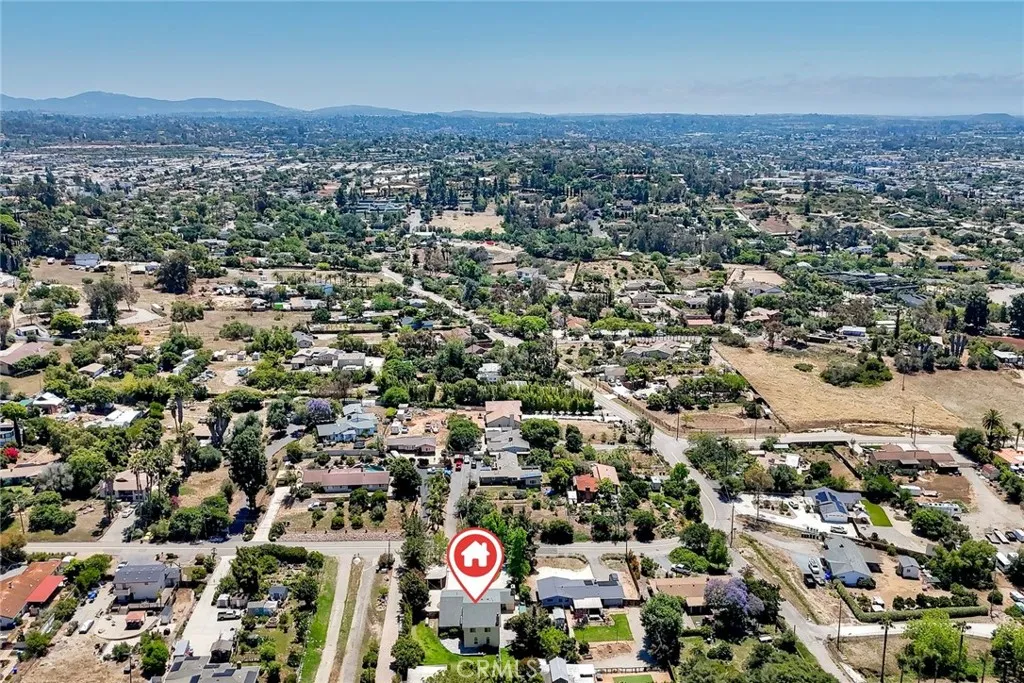 724 Barsby St, Vista, CA 92084