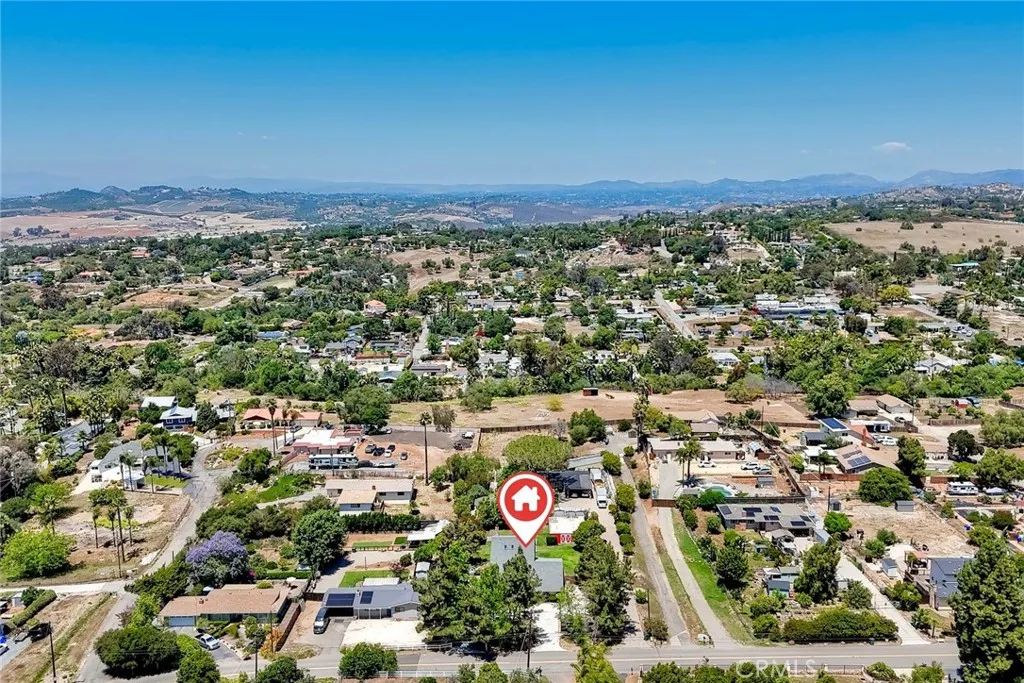 Additional image 75 of 724 Barsby St, Vista, CA 92084