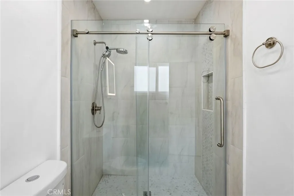 Additional image 58 of 833 E Acacia Ave, Glendale, CA 91205