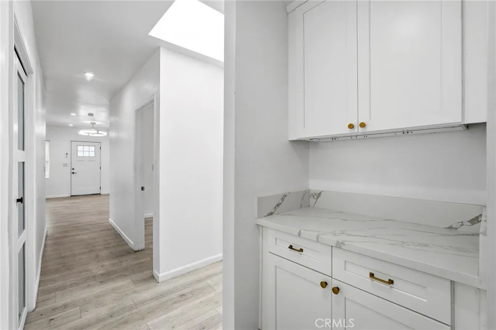 Additional image 16 of 833 E Acacia Ave, Glendale, CA 91205