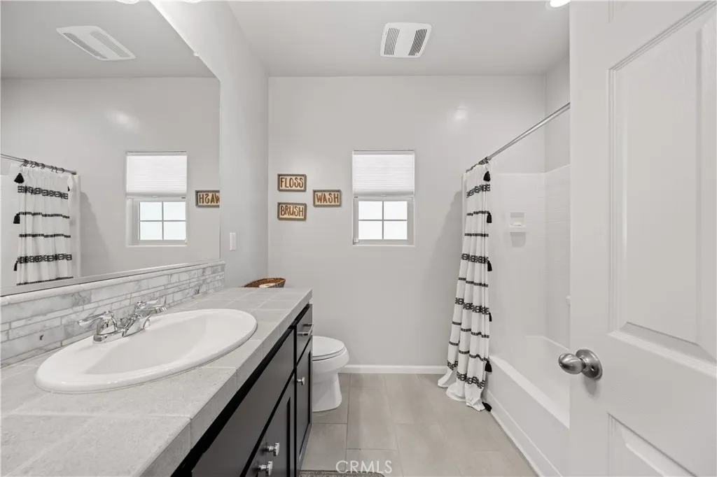 Additional image 54 of 227 Hammersmith Dr, Bakersfield, CA 93314