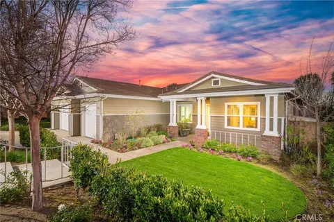 726 E Laurel Avenue, Glendora, CA 91741 - MLS#: CV25042397