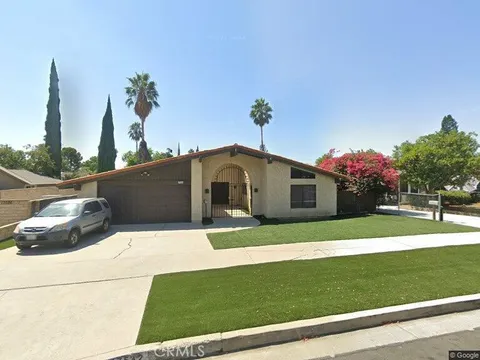 17532 Ludlow Street, Granada Hills, CA MLS: SR25052847
