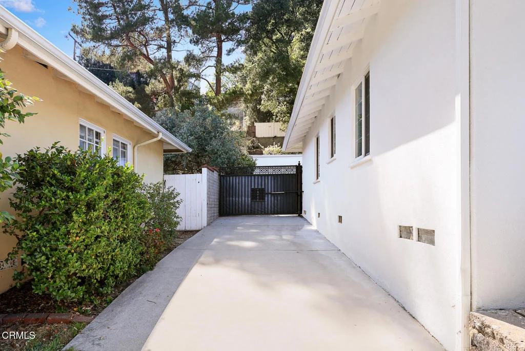 4541 Alveo Road, La Canada Flintridge, CA 91011