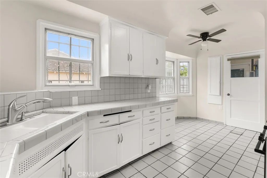 Additional image 29 of 10233 S 3rd Avenue, Inglewood, CA 90303