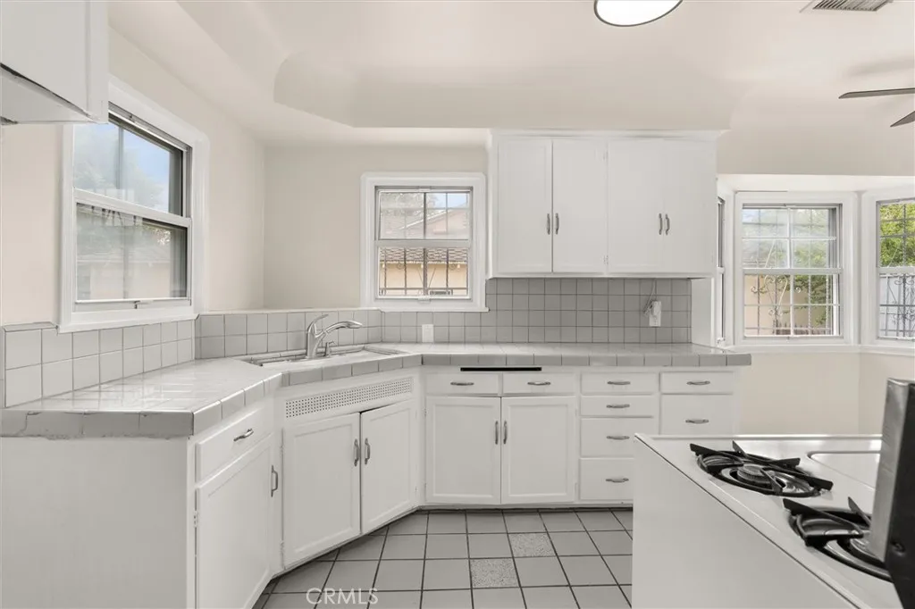 Additional image 28 of 10233 S 3rd Avenue, Inglewood, CA 90303