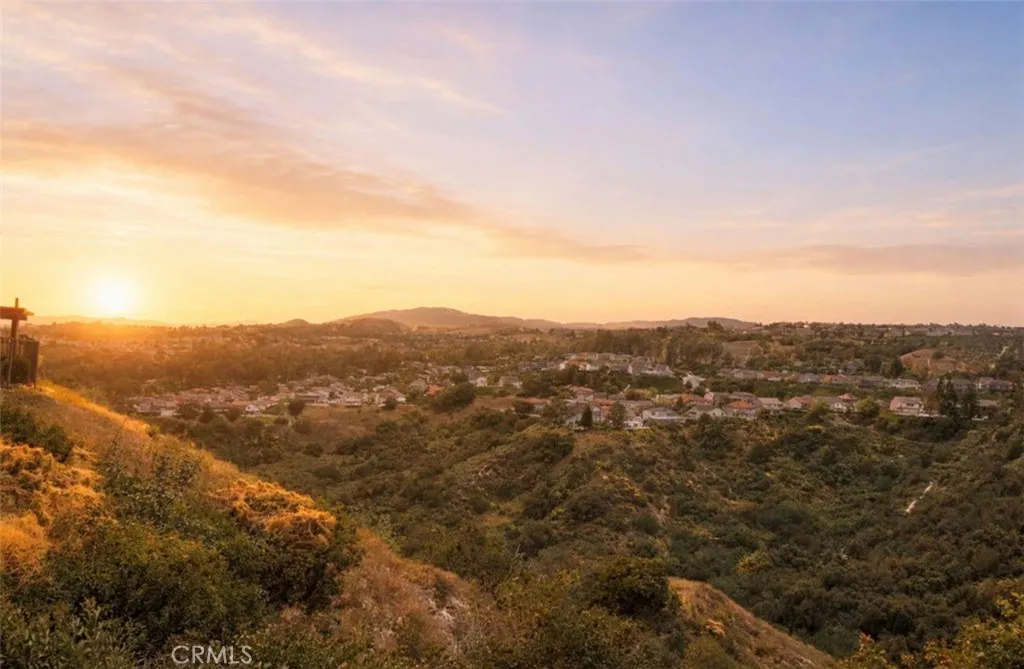 6250 E Quartz Lane, Anaheim Hills, CA 92807