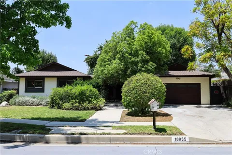 10035 Gierson Avenue, Chatsworth, CA MLS: SR25116114