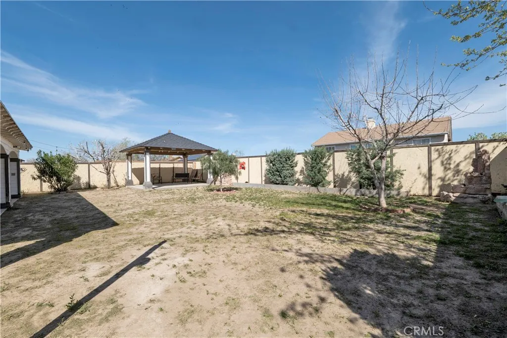 36664 45th St E, Palmdale, CA 93552