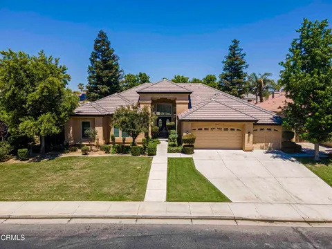 13010 Williamsburg Place, Bakersfield, CA MLS: V1-29854