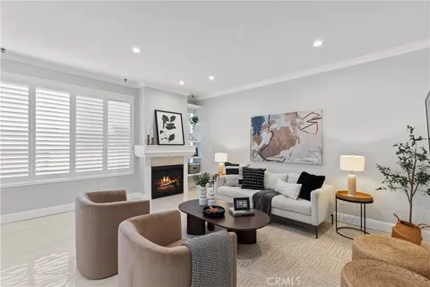 14441 Benefit Street Unit 1, Sherman Oaks, CA MLS: SR25096364