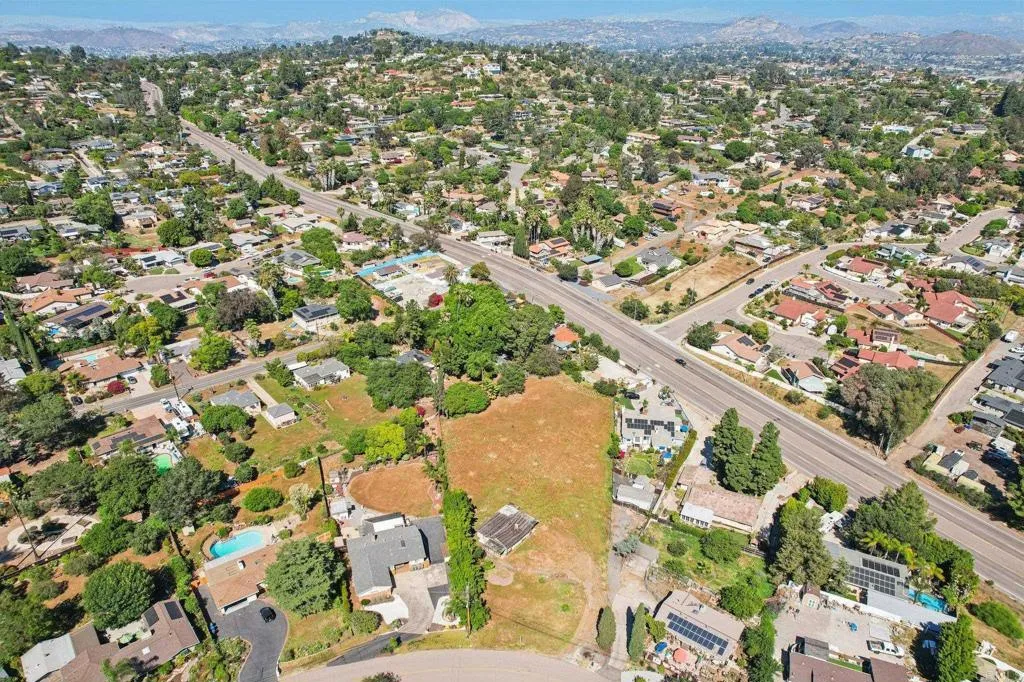 Additional image 19 of 10752 Lupin Way, La Mesa, CA 91941