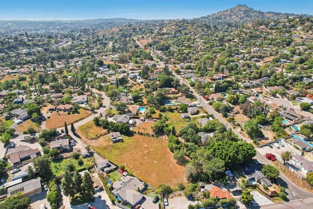 Additional image 16 of 10752 Lupin Way, La Mesa, CA 91941