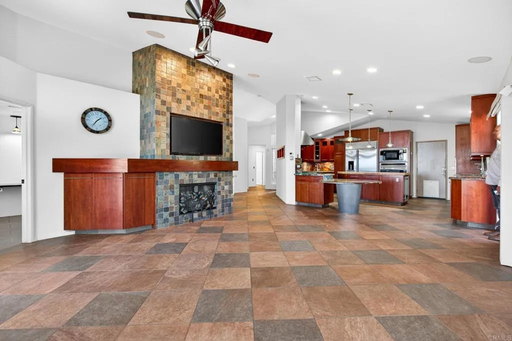 Additional image 4 of 2703 Lobelia Road, Alpine, CA 91901