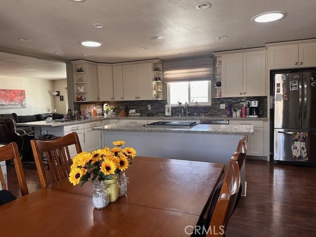 Additional image 10 of 785 Miles Ave, Santa Maria, CA 93455