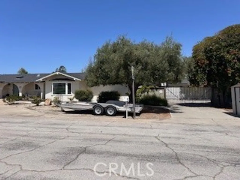 Additional image 4 of 785 Miles Ave, Santa Maria, CA 93455